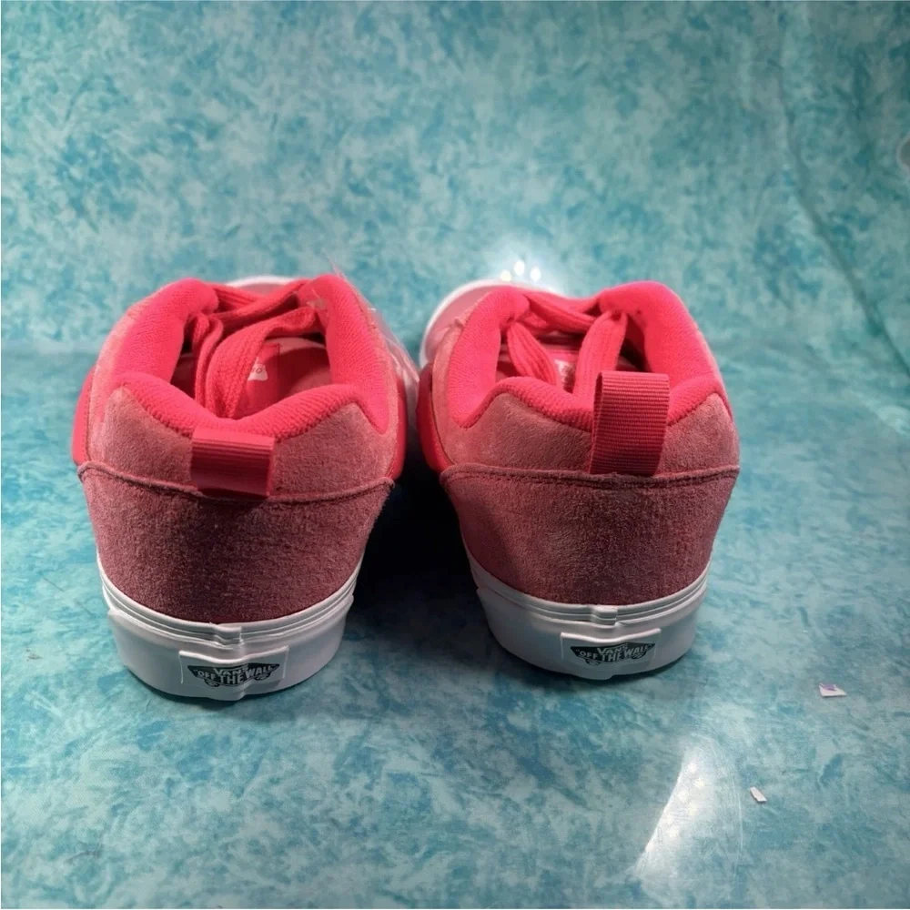 Vans Knu Skool Men’s Hot Pink Low Top Chunky Suede Skate Shoes Size 10.5